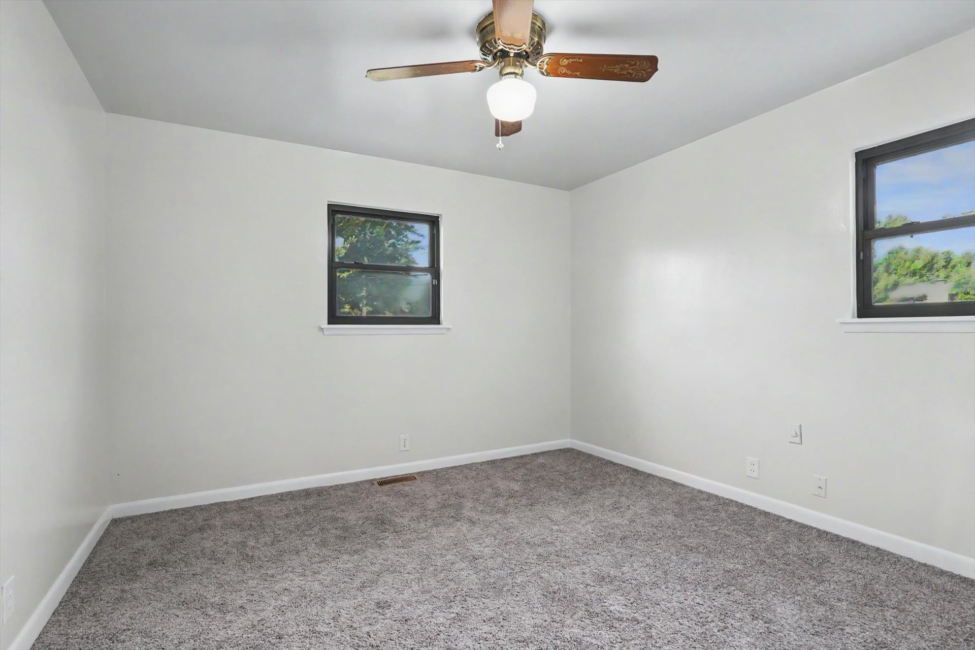 520 S 104th Eastavenue Tulsa OK 74128