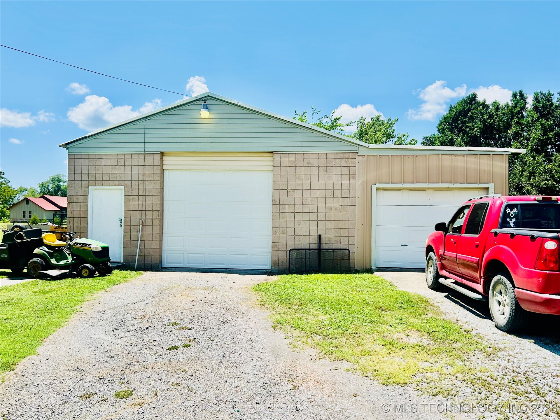 1231 S 61st Street W Muskogee OK 74401