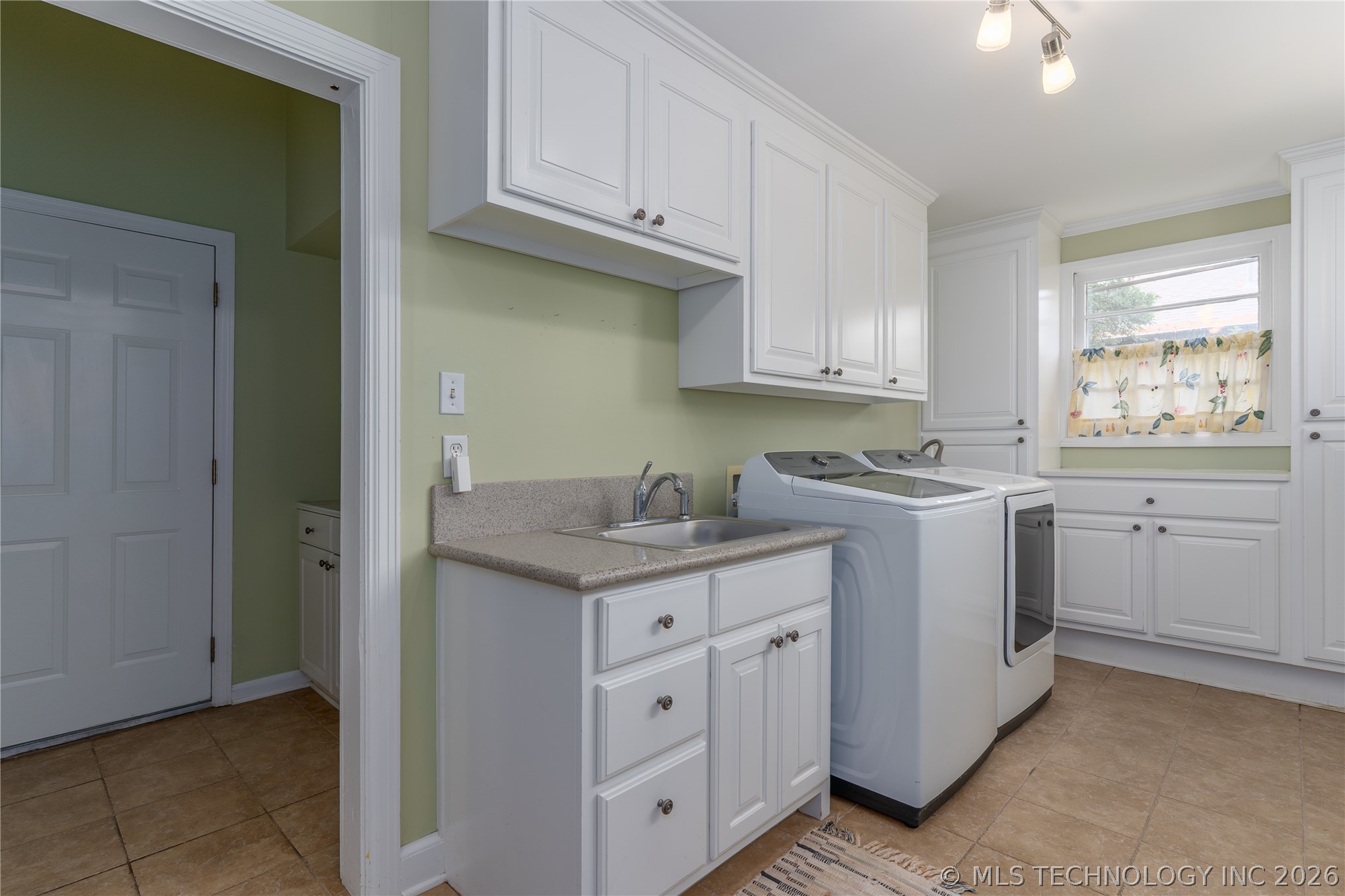 1945 E 35th Place Tulsa OK 74105
