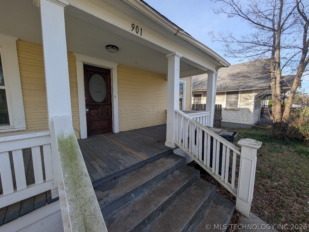901 W Gentry Street Henryetta OK 74437