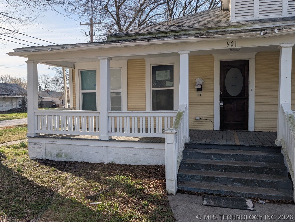 901 W Gentry Street Henryetta OK 74437