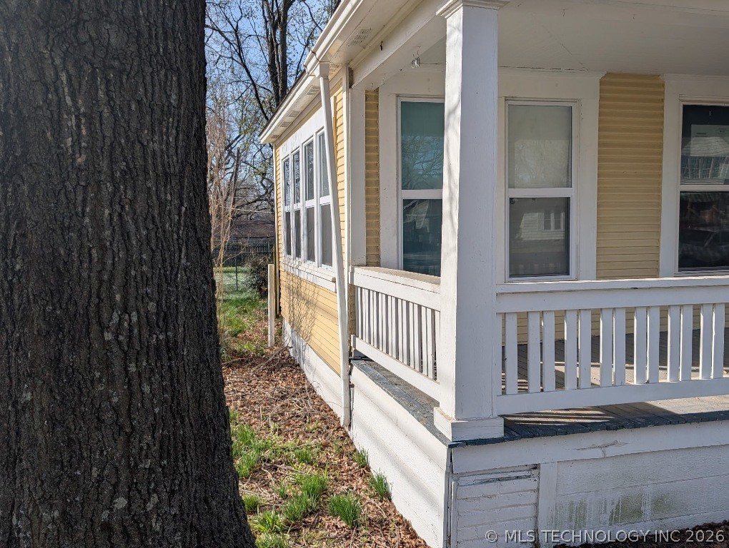901 W Gentry Street Henryetta OK 74437