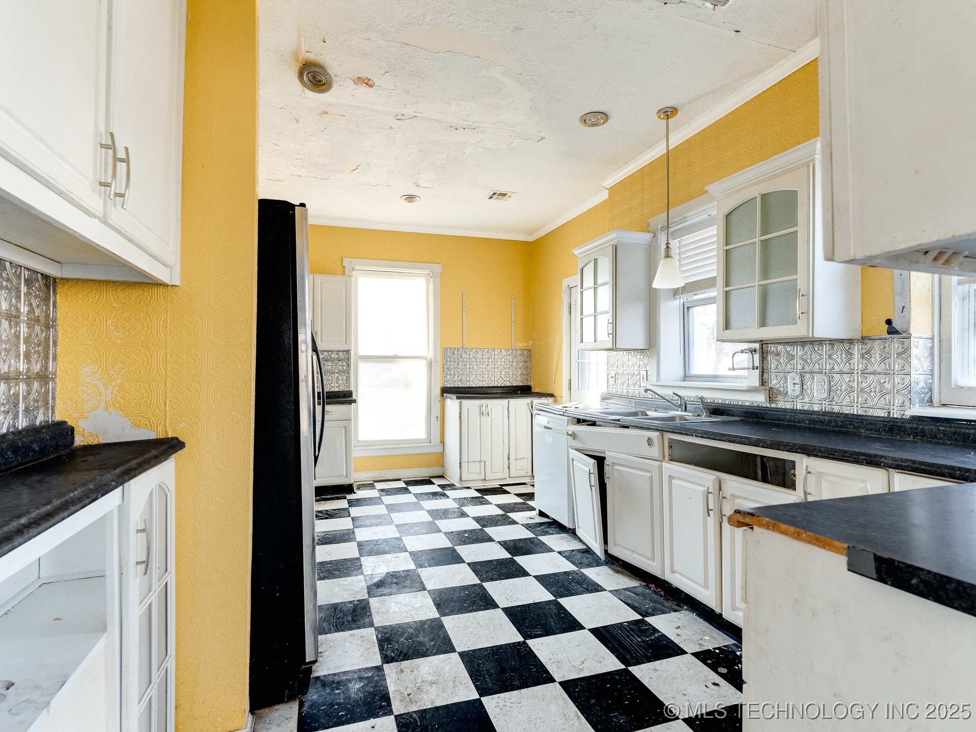 130 E 16th Street Ada OK 74820