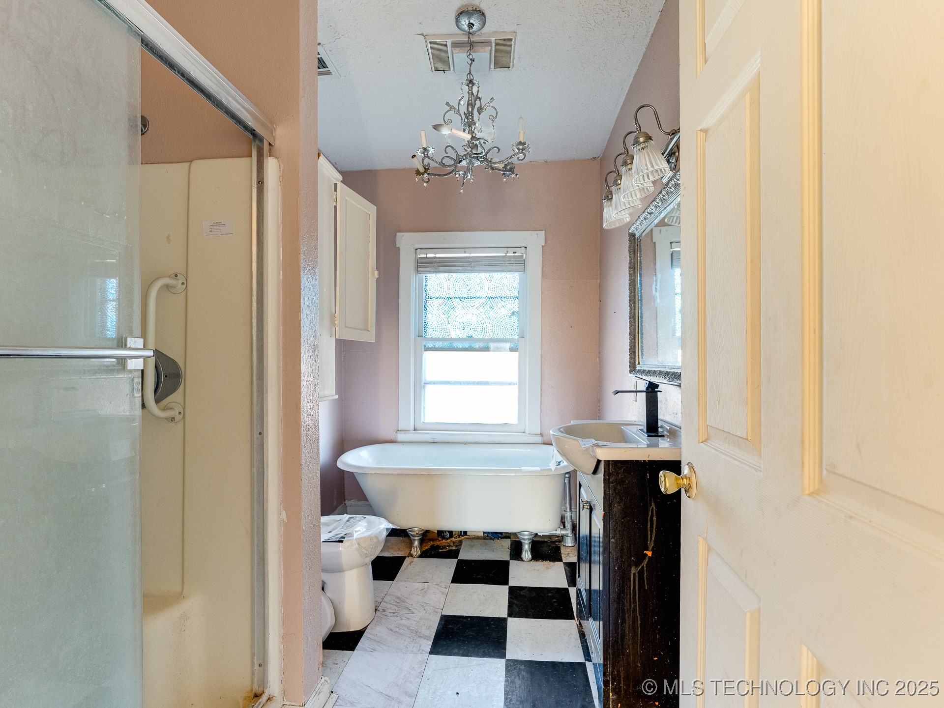 130 E 16th Street Ada OK 74820