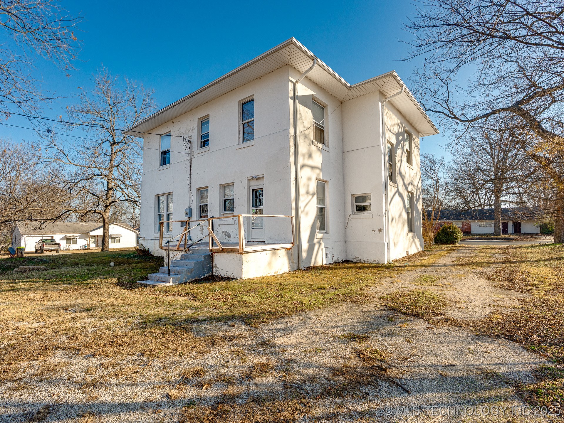 130 E 16th Street Ada OK 74820