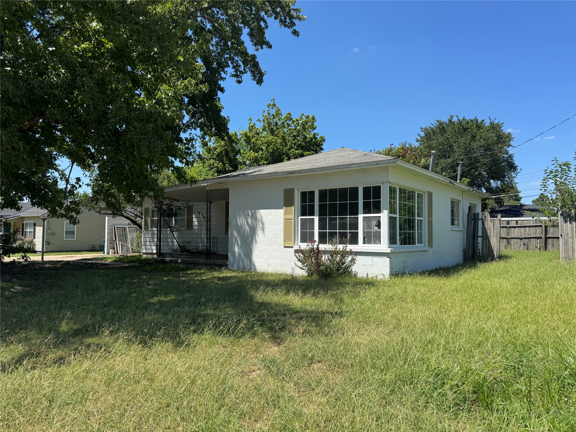 1225 E Seminole Avenue Mcalester OK 74501