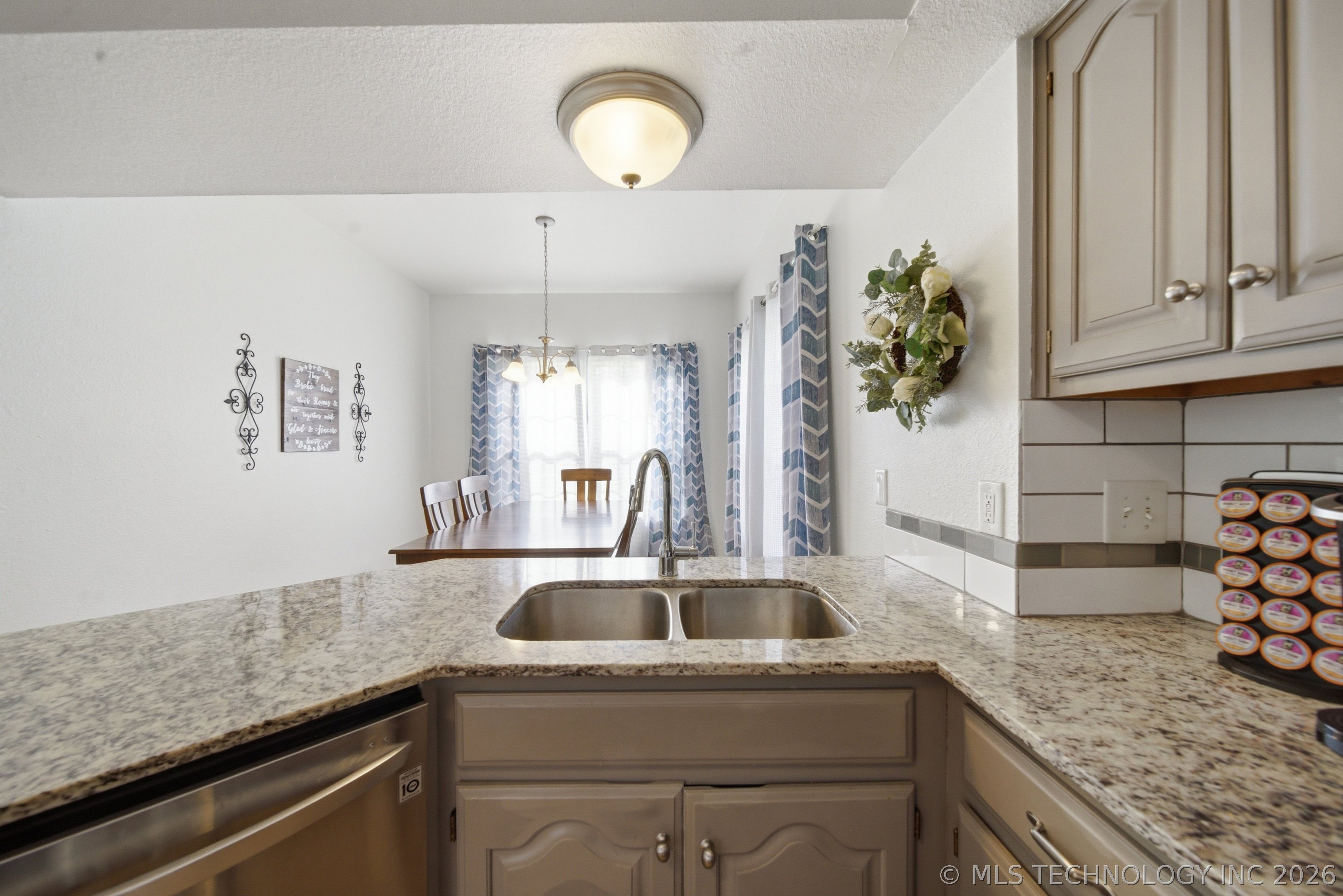 3043 W Oakland Street Broken Arrow OK 74012