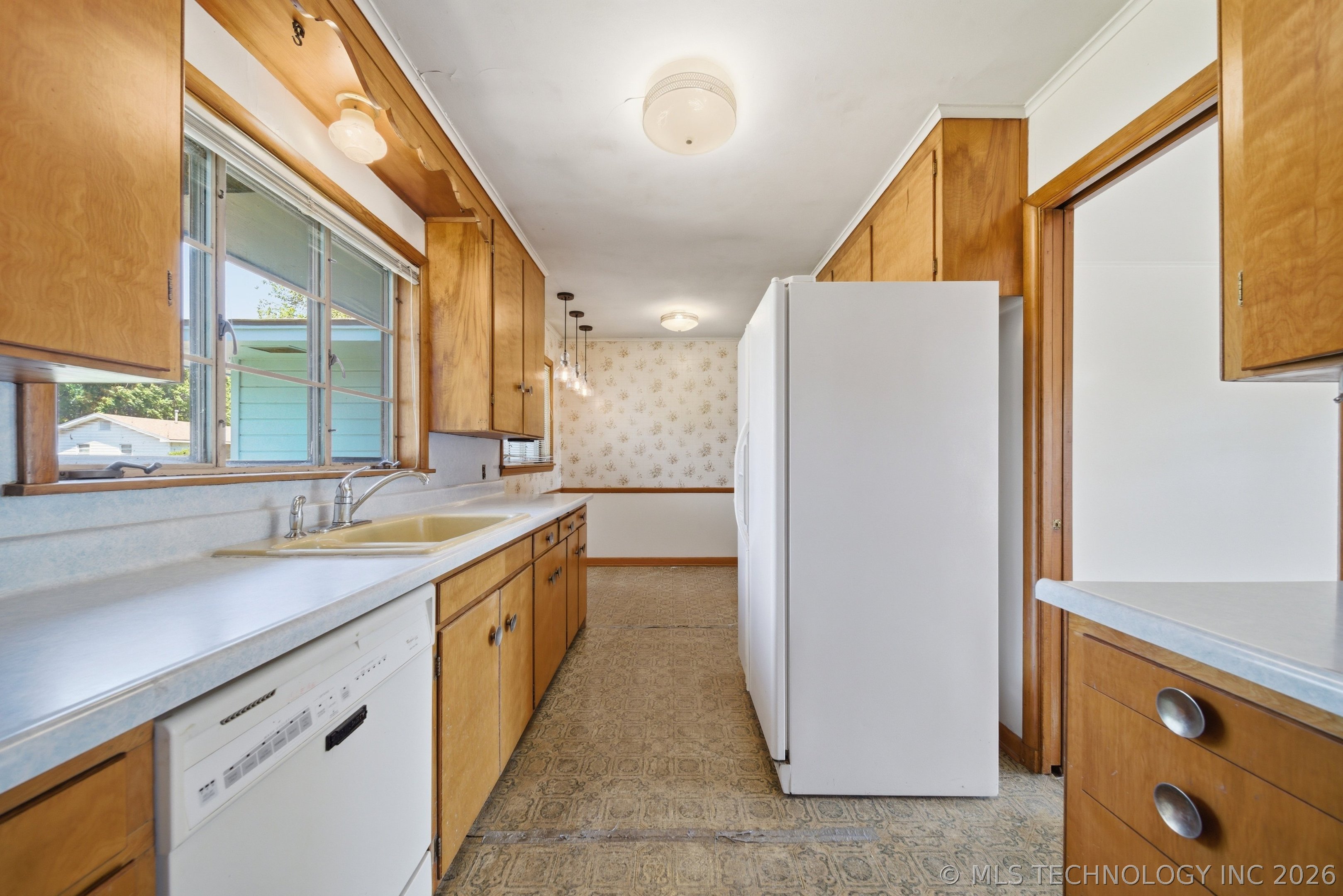633 N Union Place Tulsa OK 74127