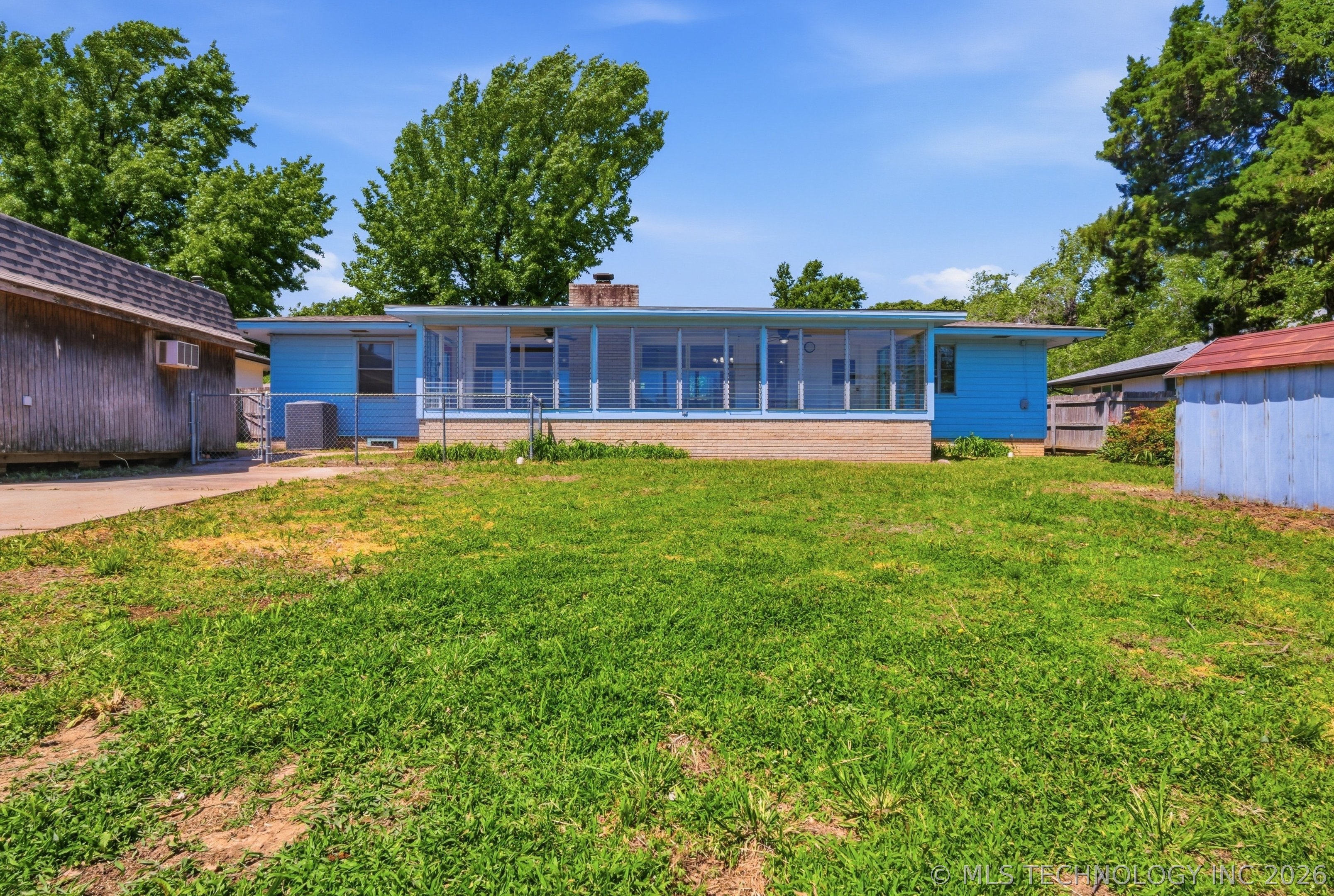 633 N Union Place Tulsa OK 74127