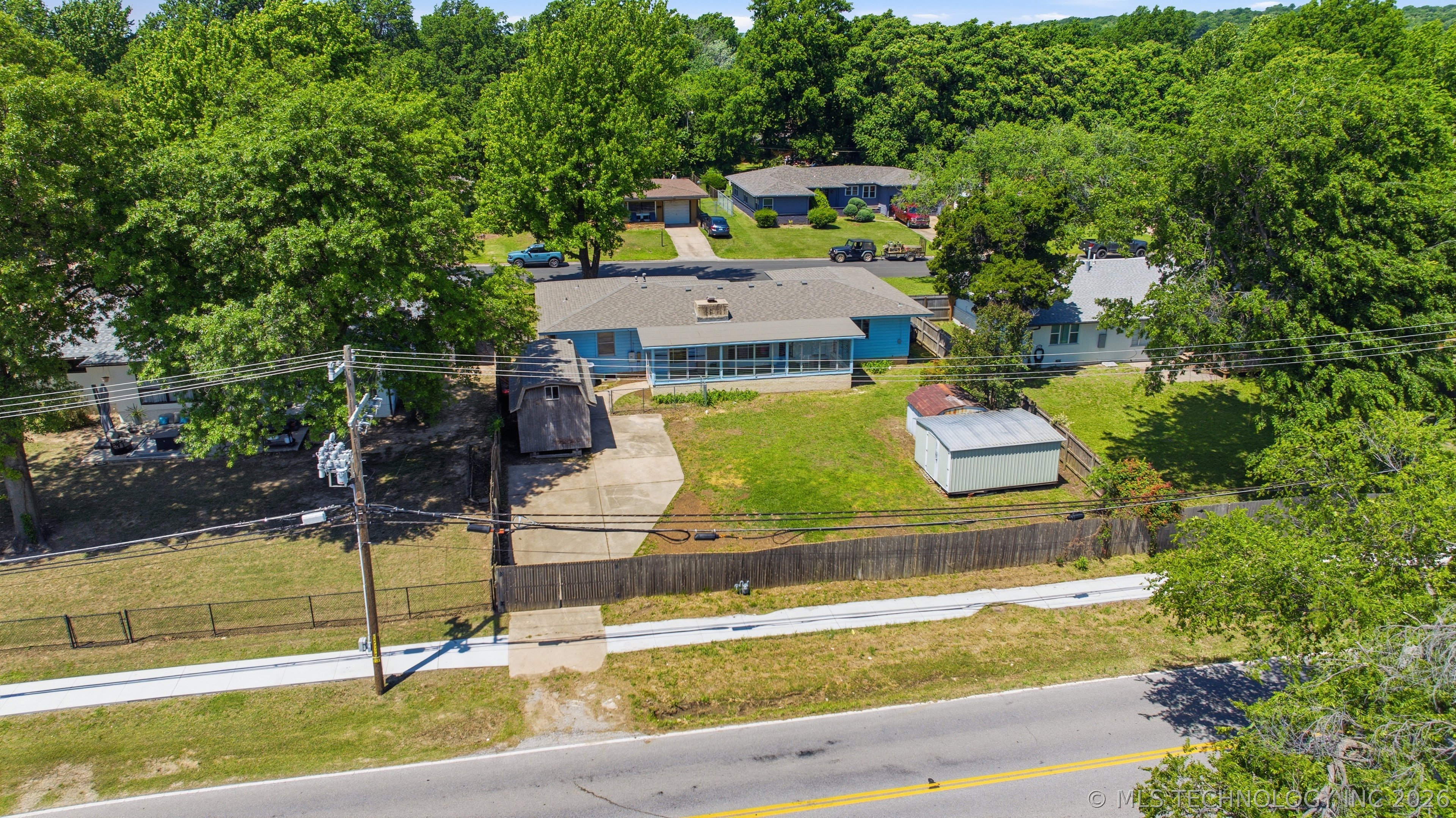 633 N Union Place Tulsa OK 74127