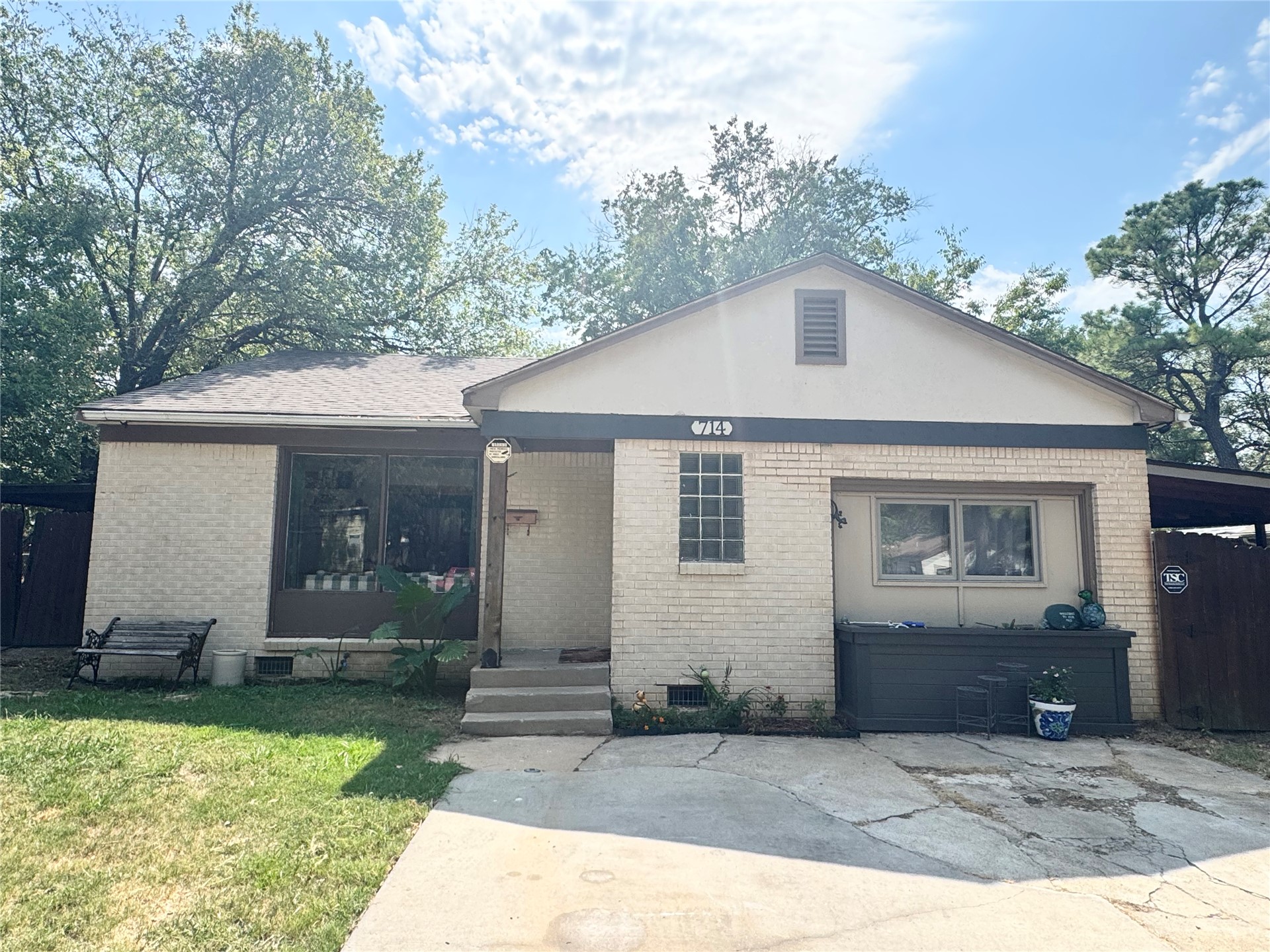 714 NW 10th Ardmore OK 73401