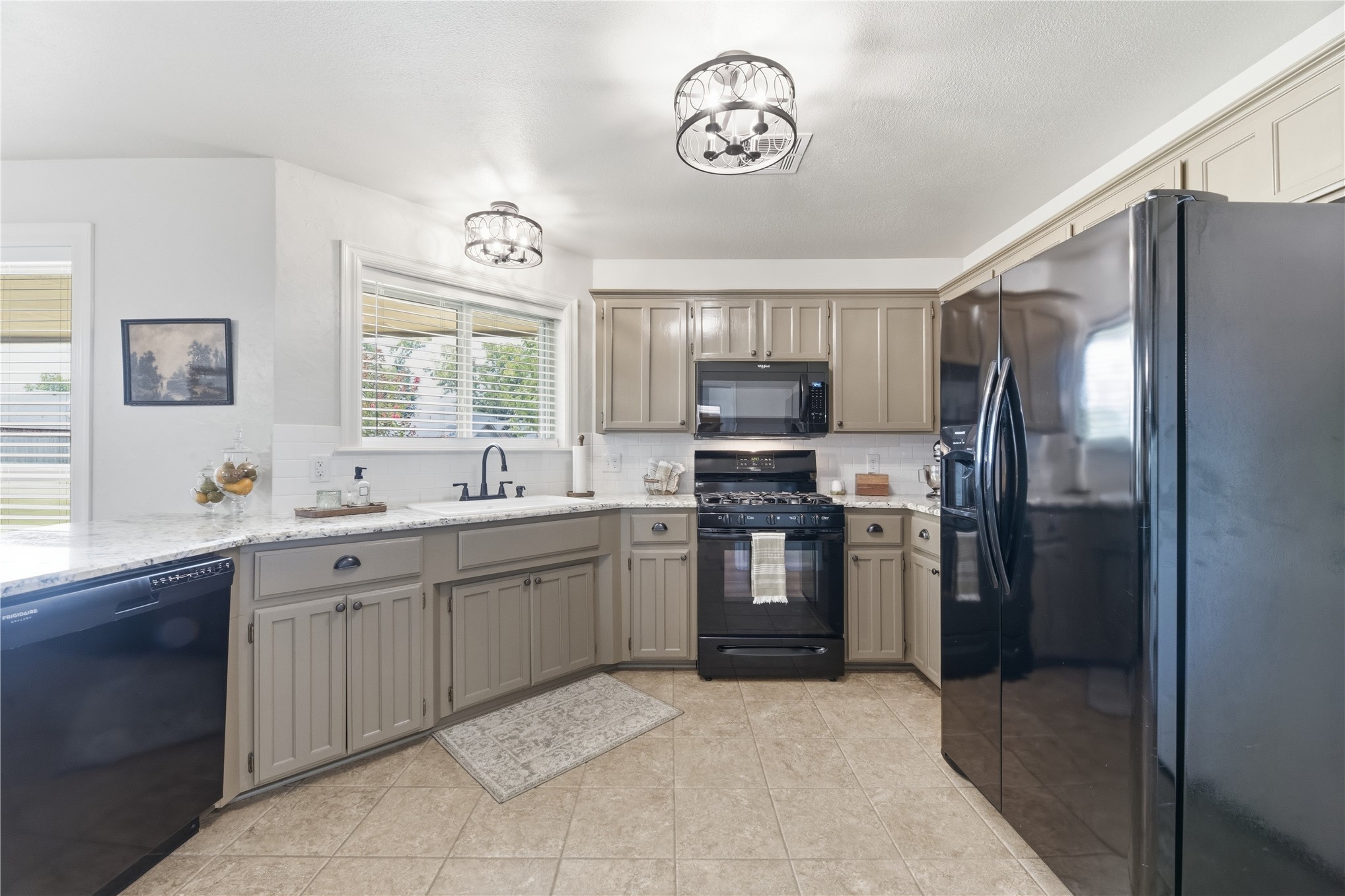 2412 Westwood Drive Claremore OK 74017