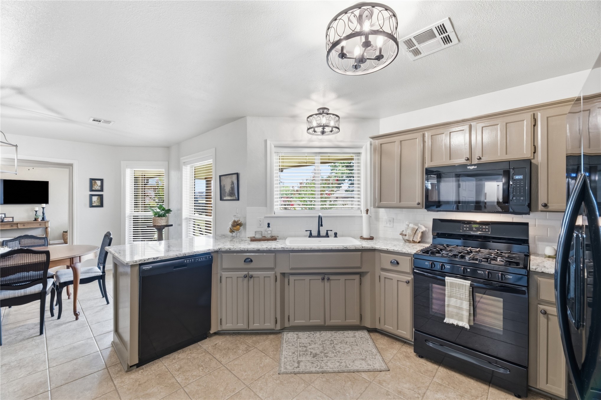 2412 Westwood Drive Claremore OK 74017