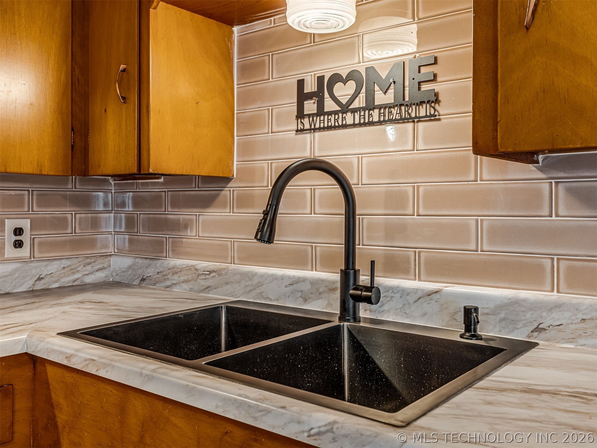 2152 S 77th Eastavenue Tulsa OK 74129