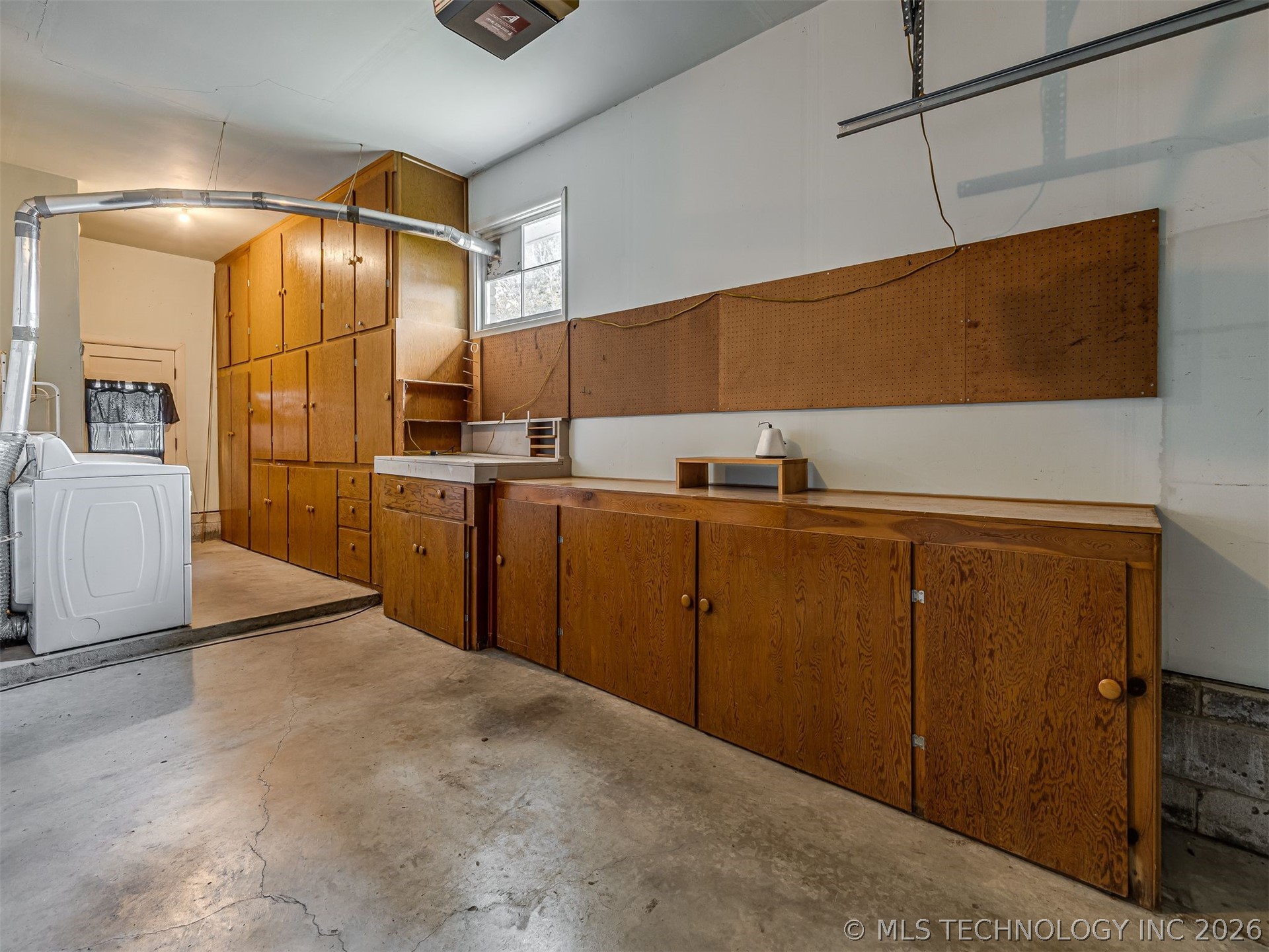 2152 S 77th Eastavenue Tulsa OK 74129