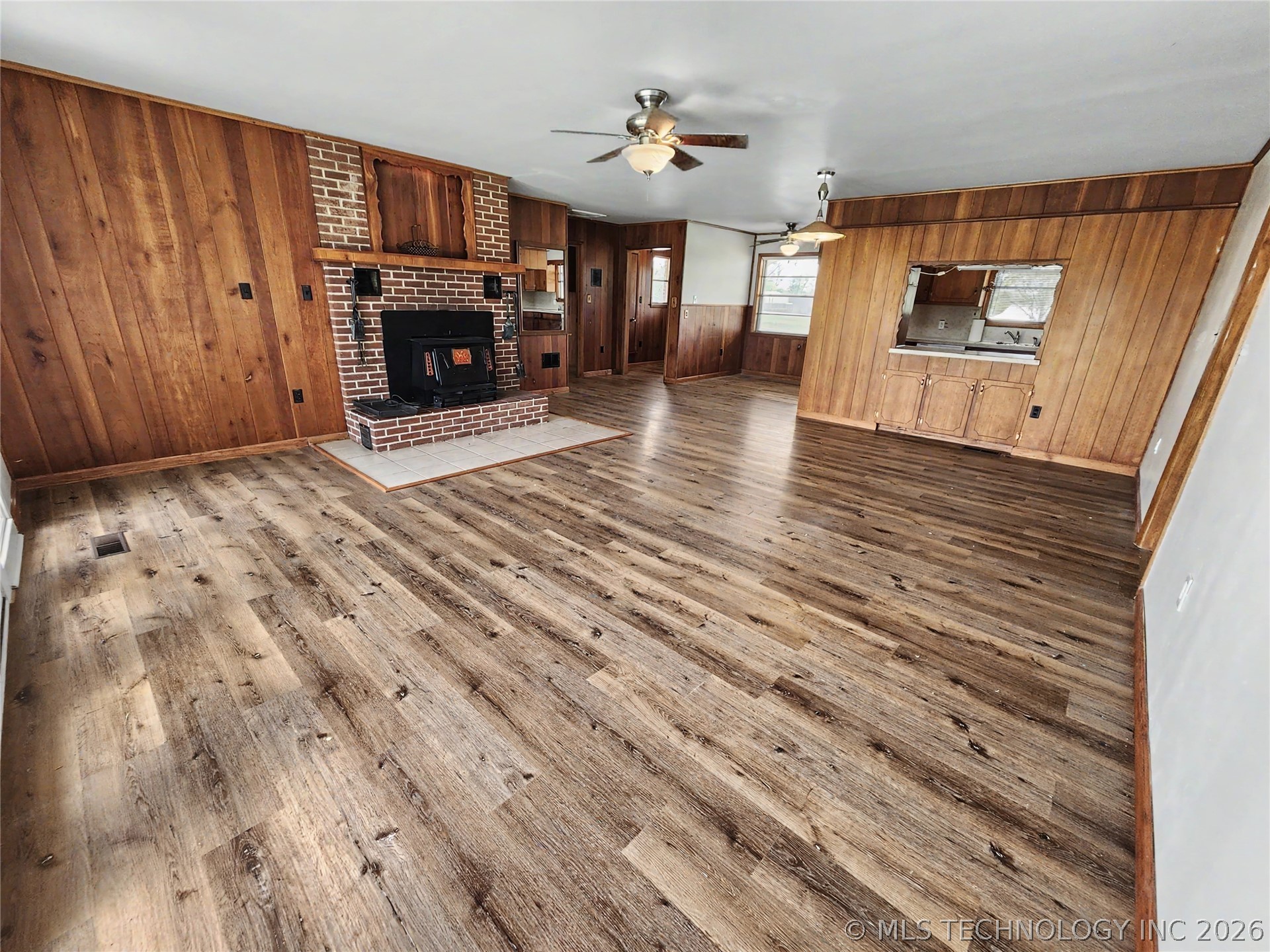32132 Highway 82 Cookson OK 74427