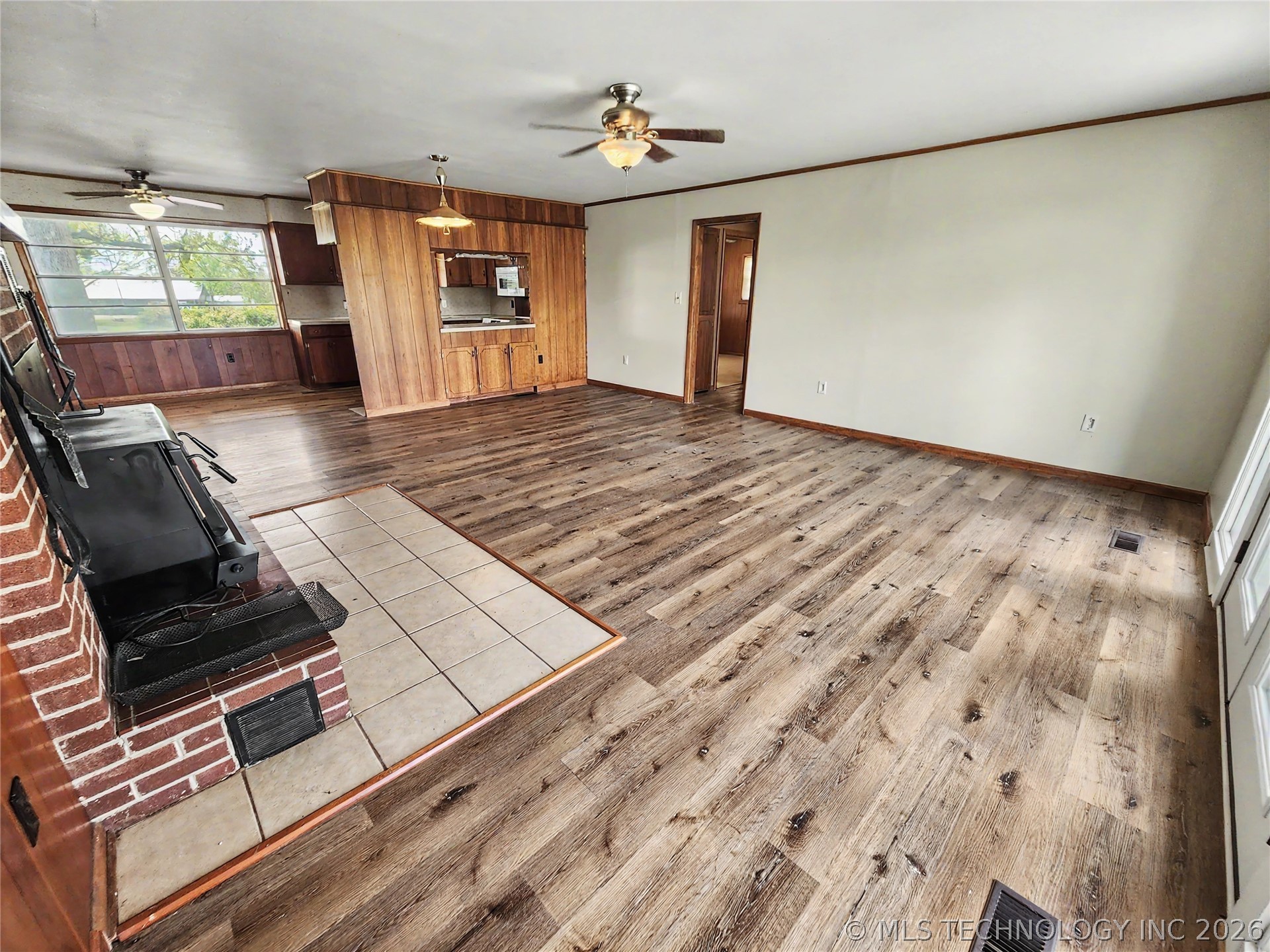 32132 Highway 82 Cookson OK 74427