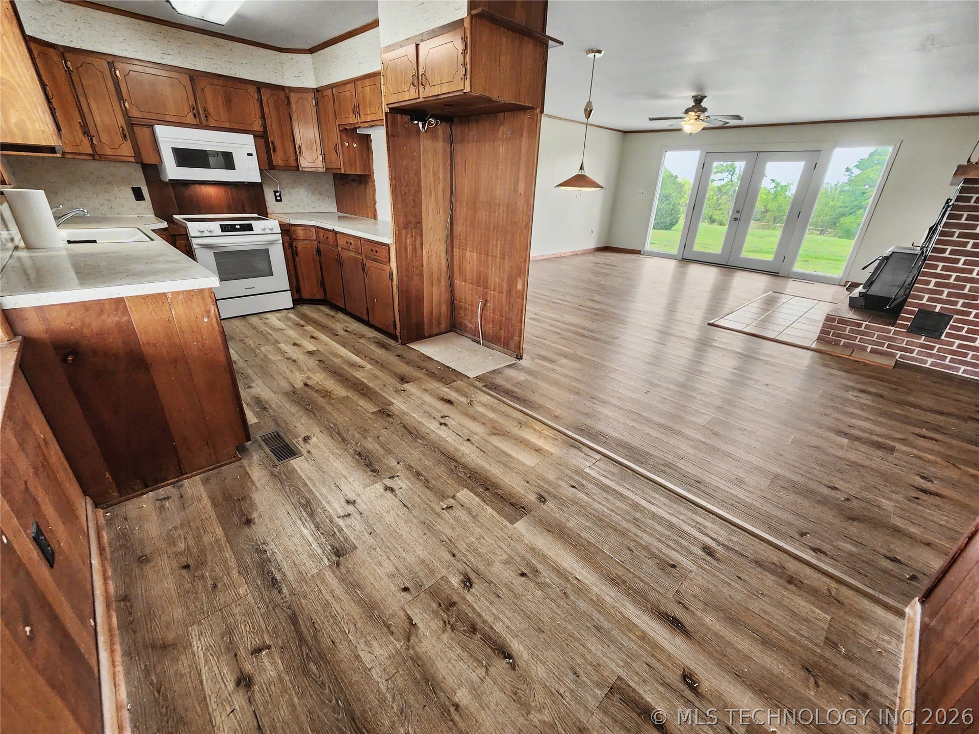 32132 Highway 82 Cookson OK 74427