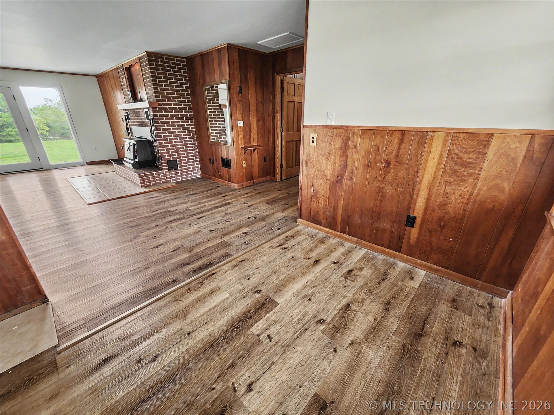 32132 Highway 82 Cookson OK 74427