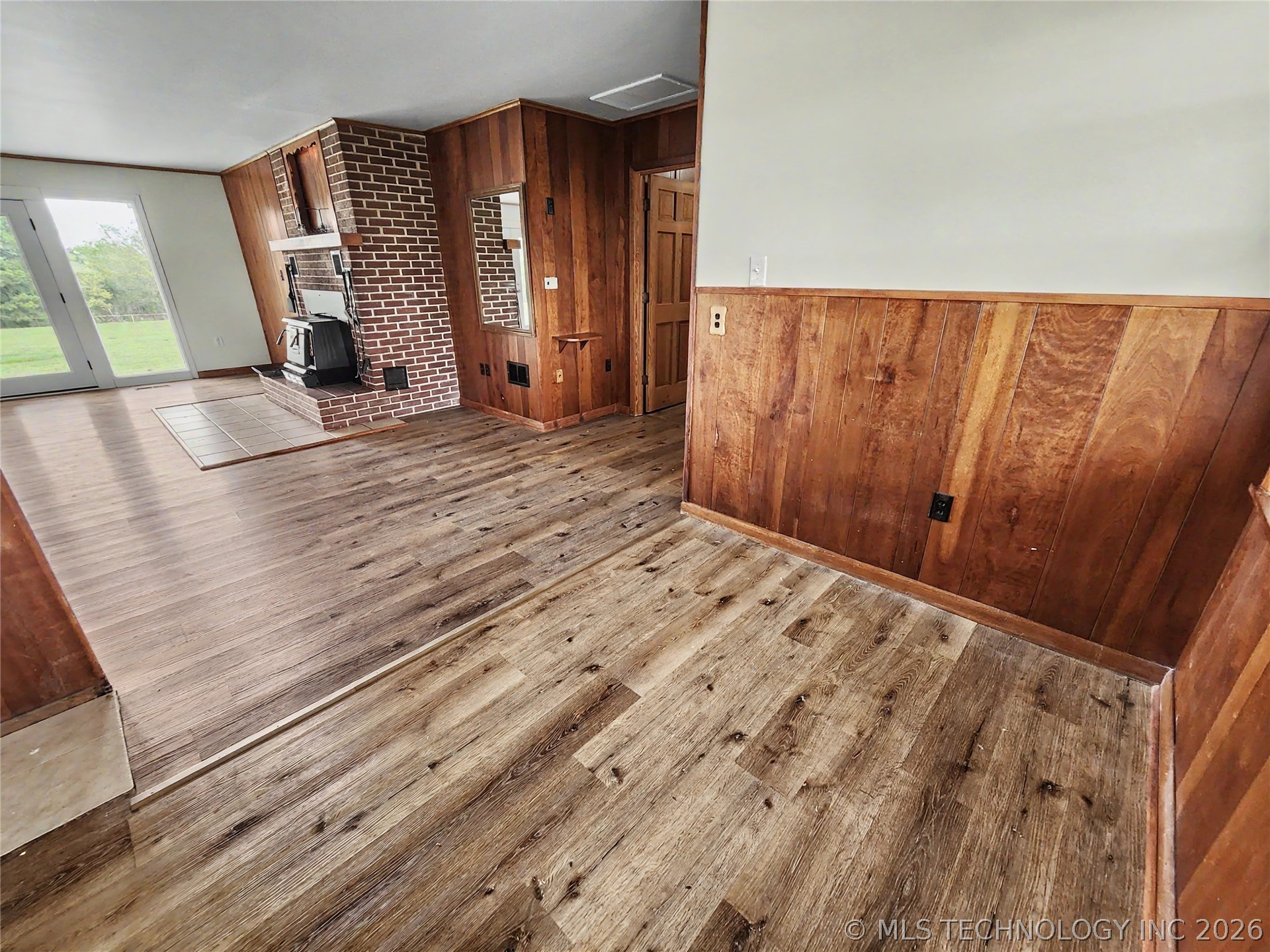 32132 Highway 82 Cookson OK 74427
