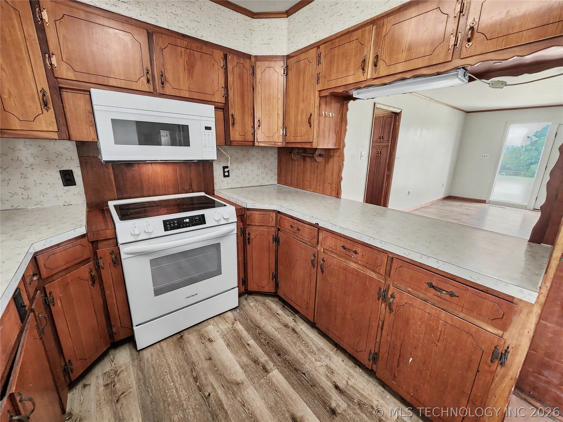32132 Highway 82 Cookson OK 74427