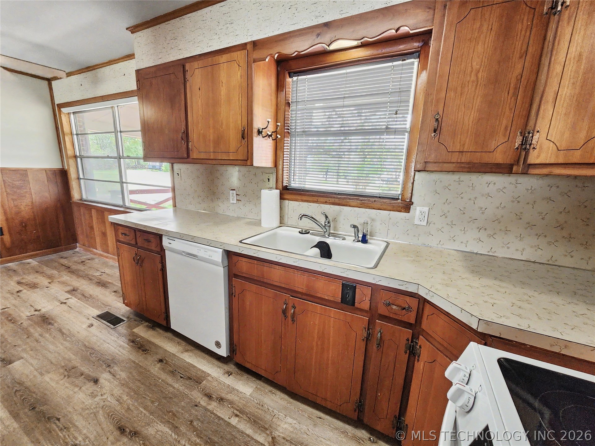 32132 Highway 82 Cookson OK 74427