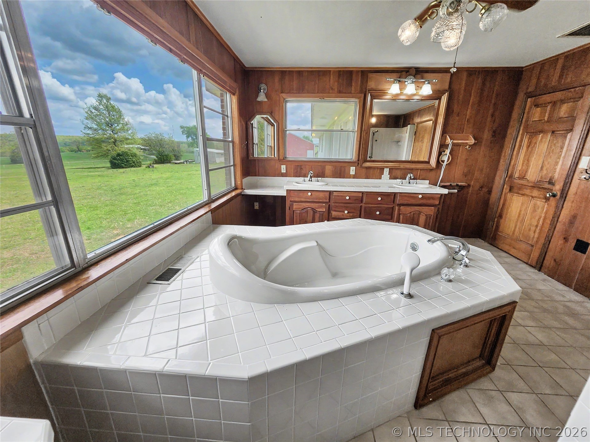 32132 Highway 82 Cookson OK 74427