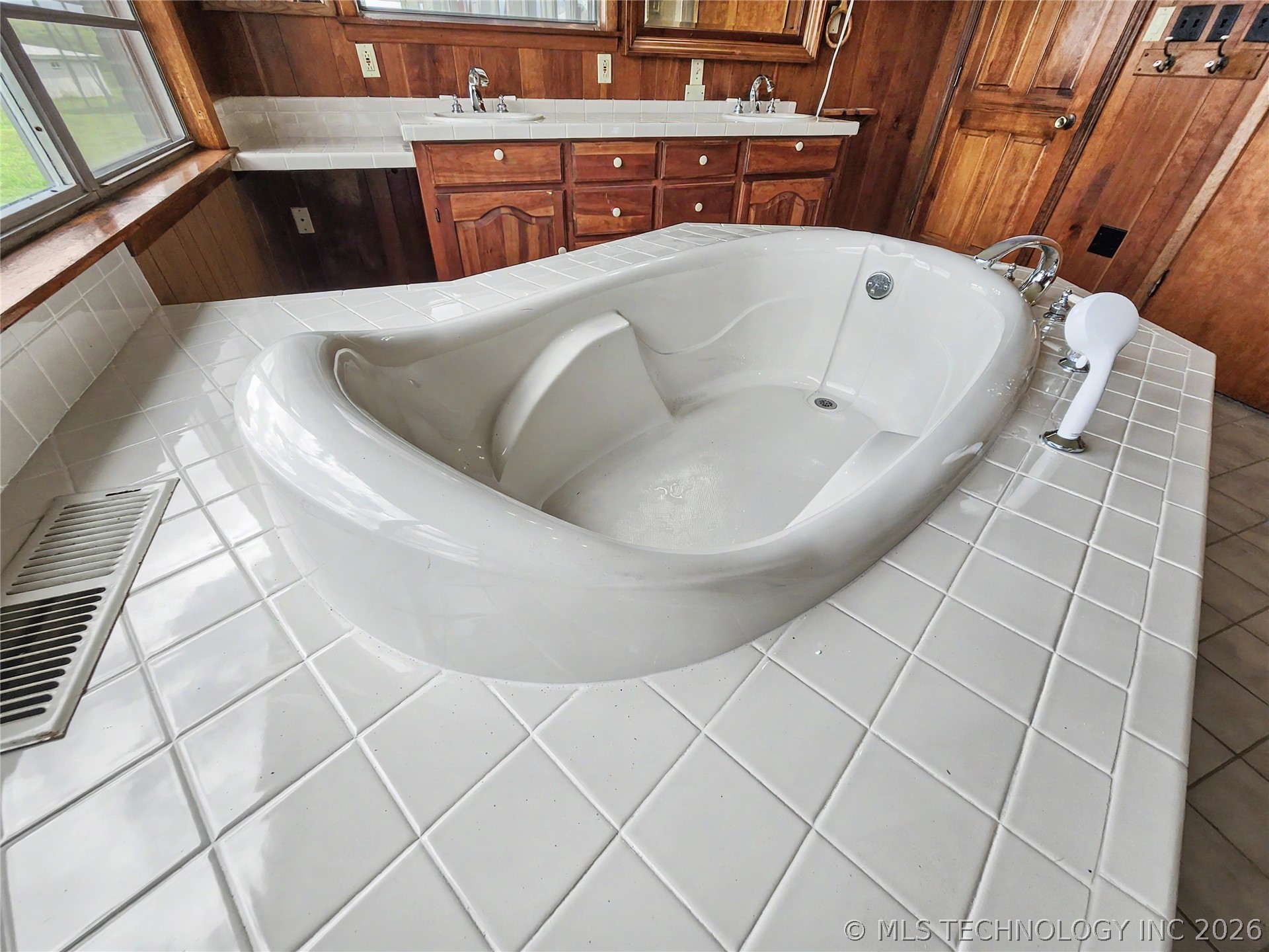 32132 Highway 82 Cookson OK 74427
