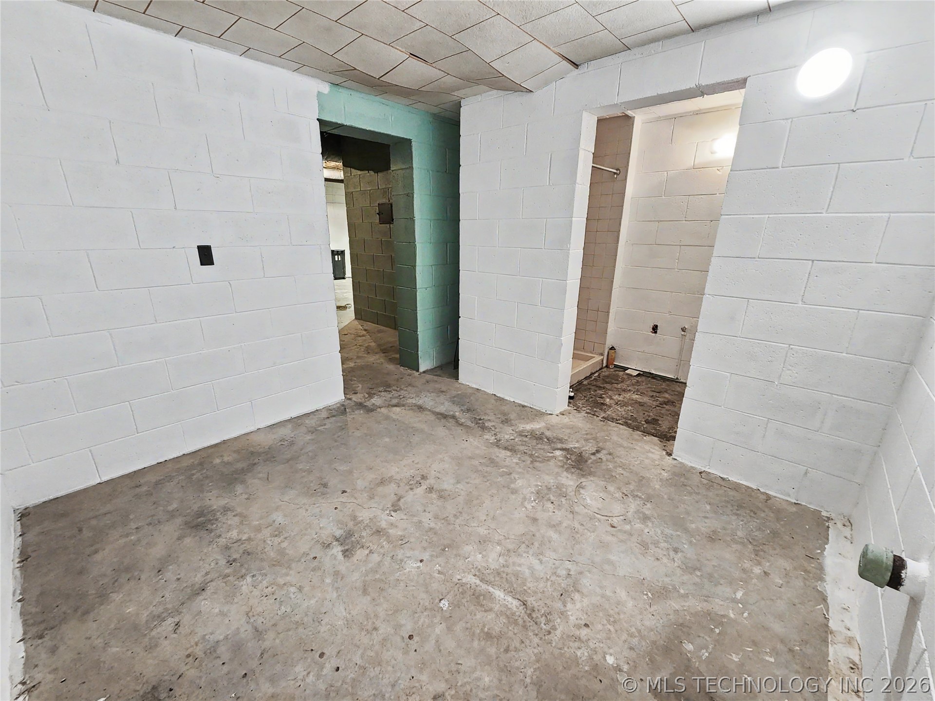 32132 Highway 82 Cookson OK 74427