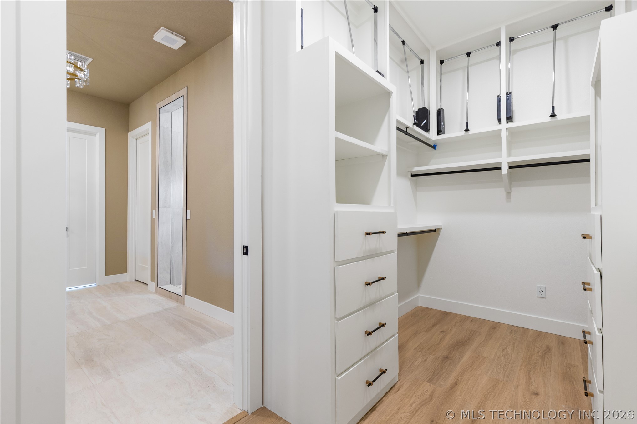 56107 E 300 Road Afton OK 74331