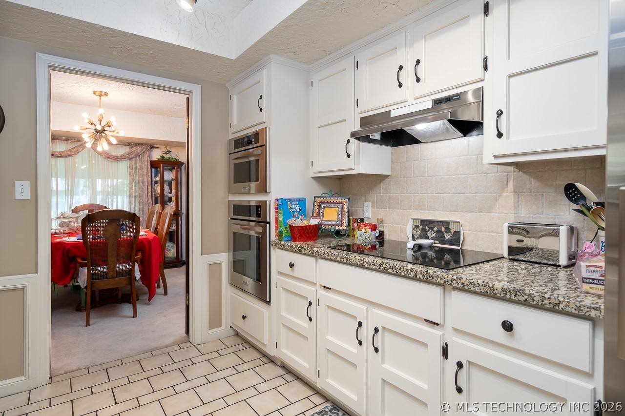 5911 E 100th Place Tulsa OK 74137