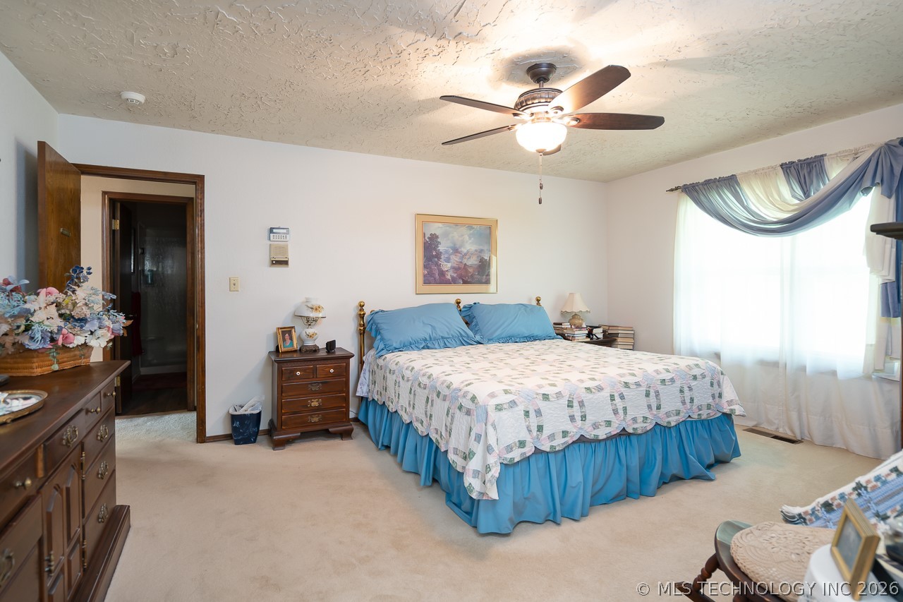5911 E 100th Place Tulsa OK 74137