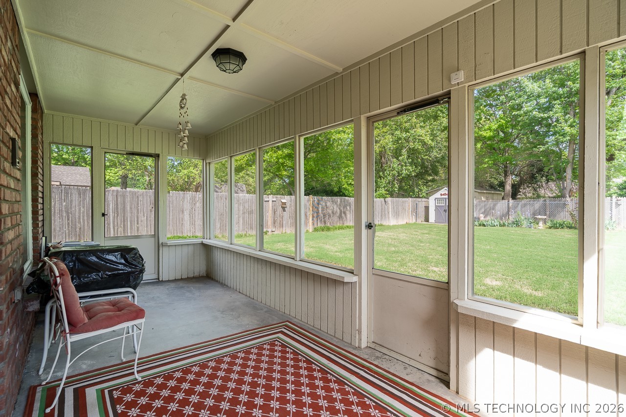 5911 E 100th Place Tulsa OK 74137