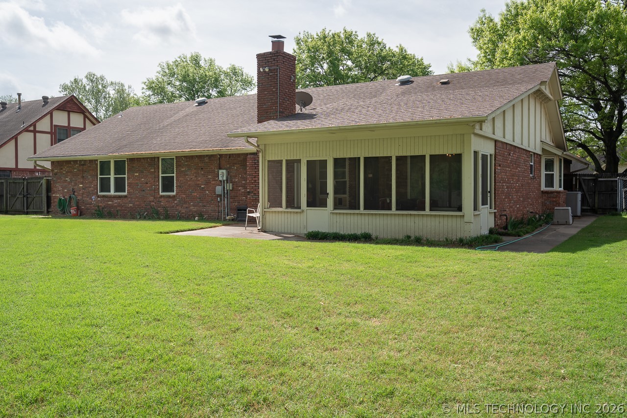5911 E 100th Place Tulsa OK 74137