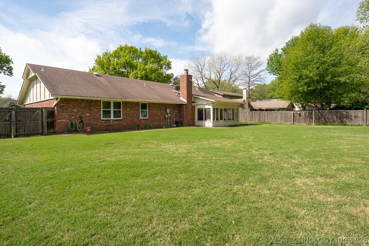 5911 E 100th Place Tulsa OK 74137