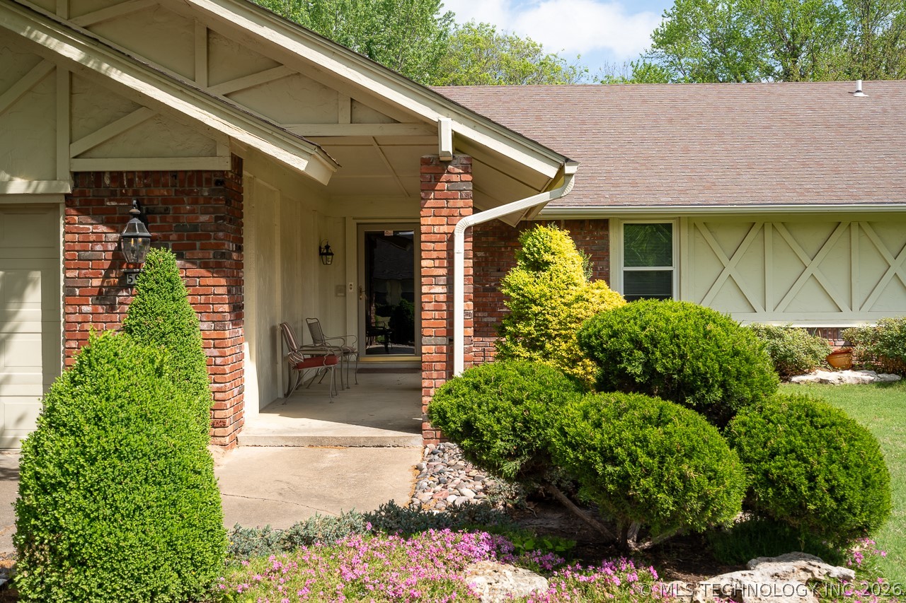 5911 E 100th Place Tulsa OK 74137