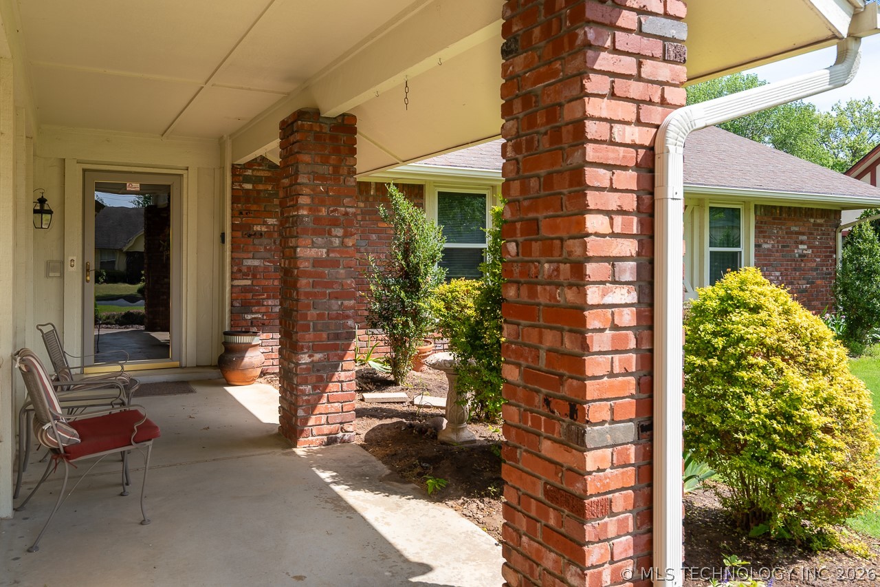 5911 E 100th Place Tulsa OK 74137