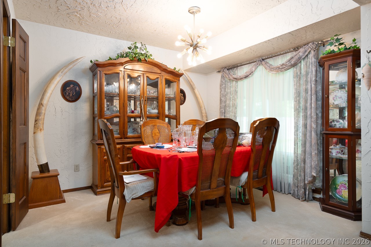 5911 E 100th Place Tulsa OK 74137