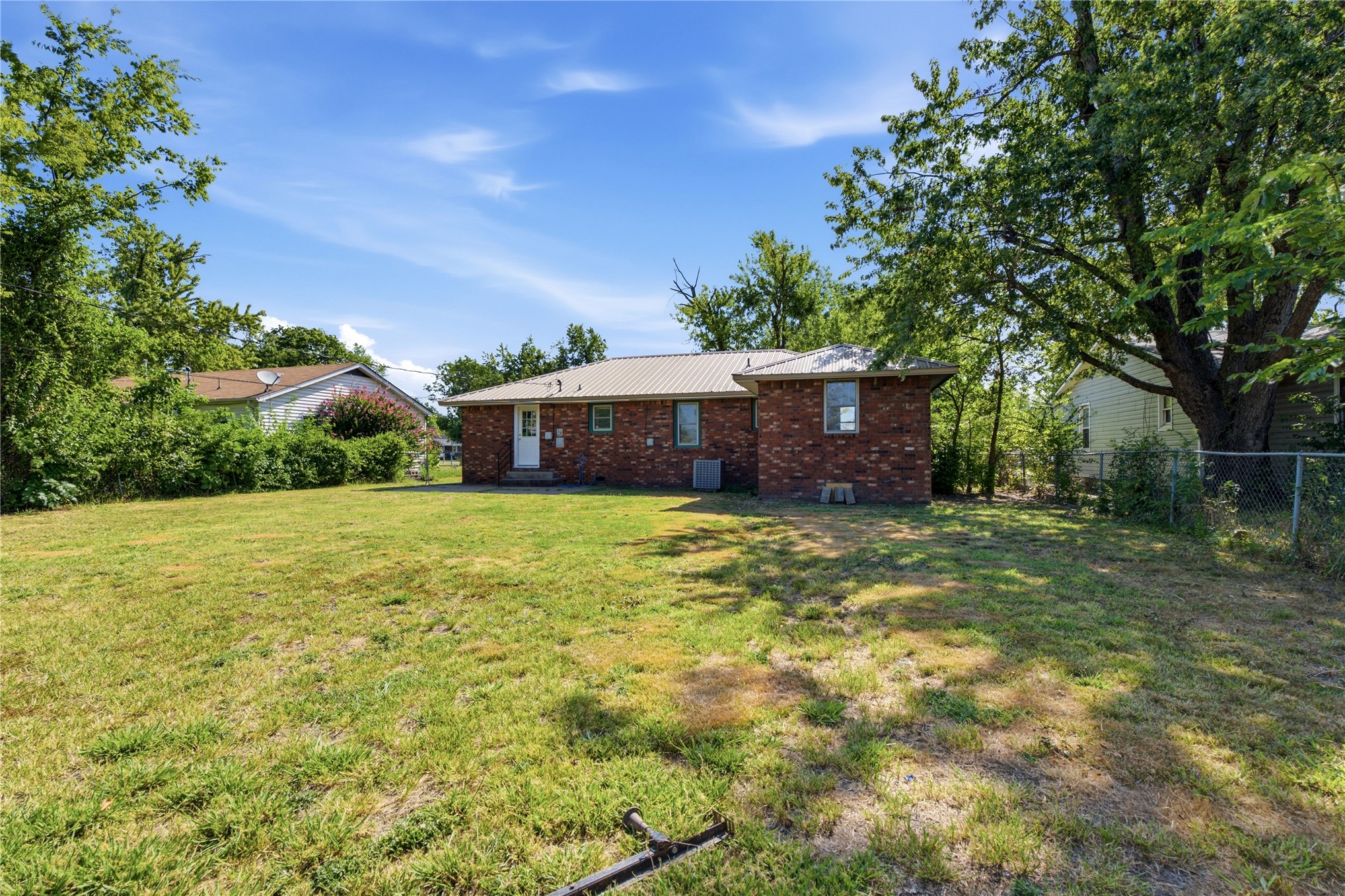 303 S Gray Place Chouteau OK 74337
