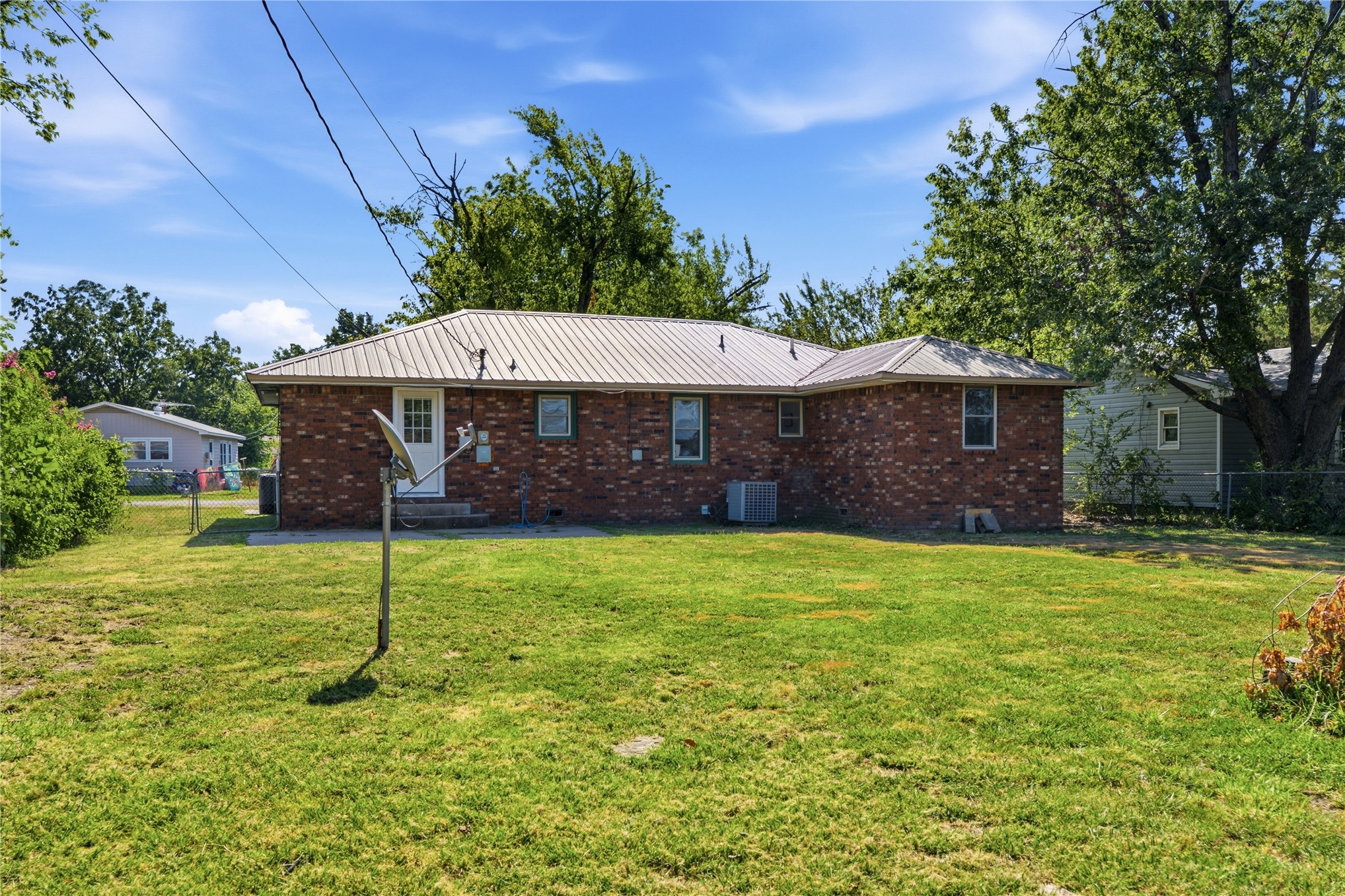 303 S Gray Place Chouteau OK 74337