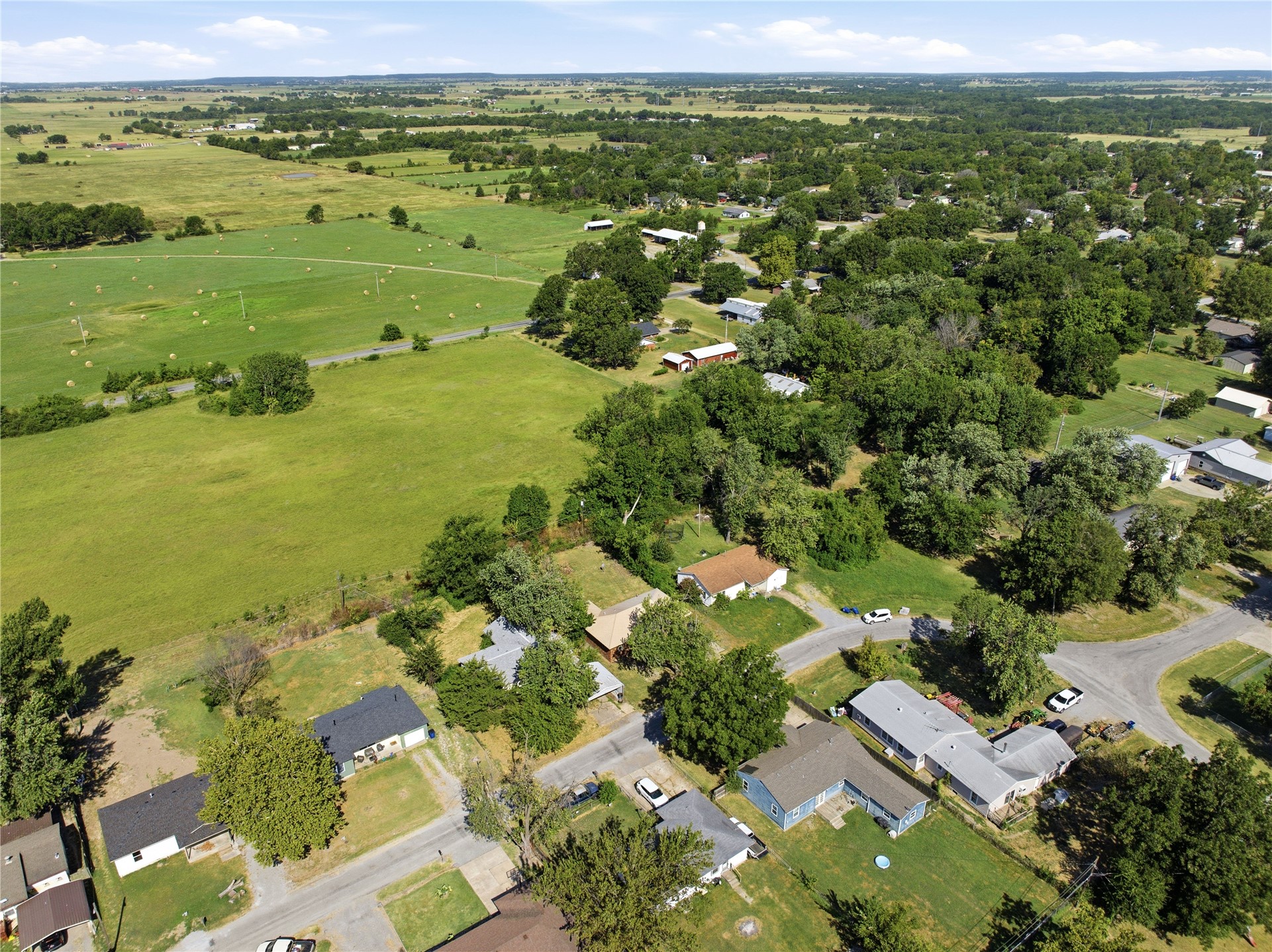 303 S Gray Place Chouteau OK 74337