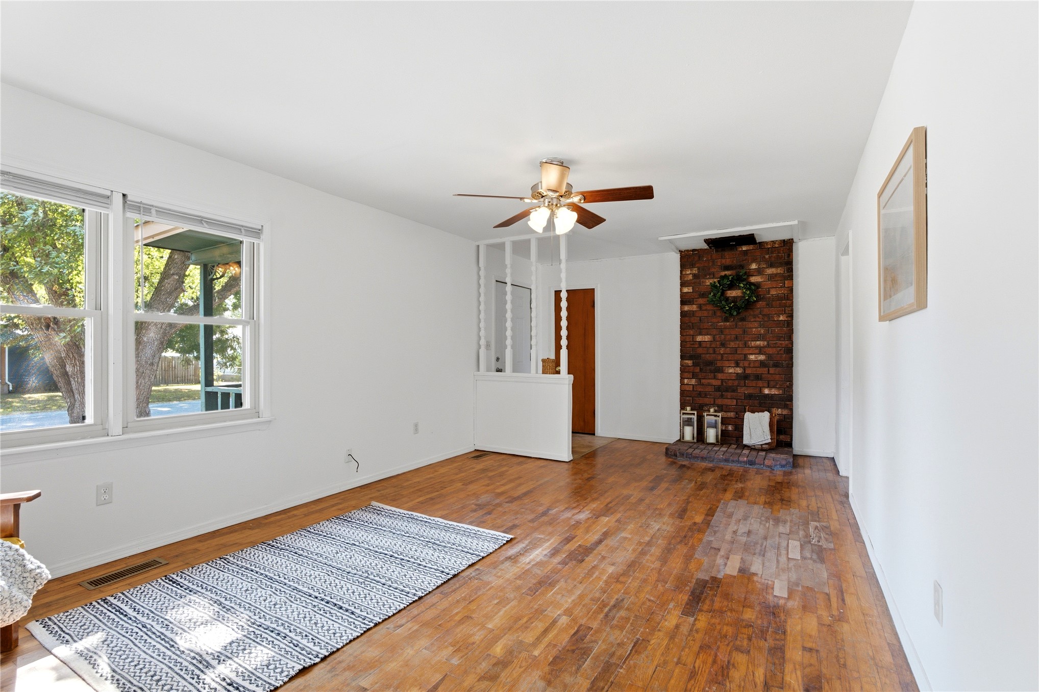 303 S Gray Place Chouteau OK 74337