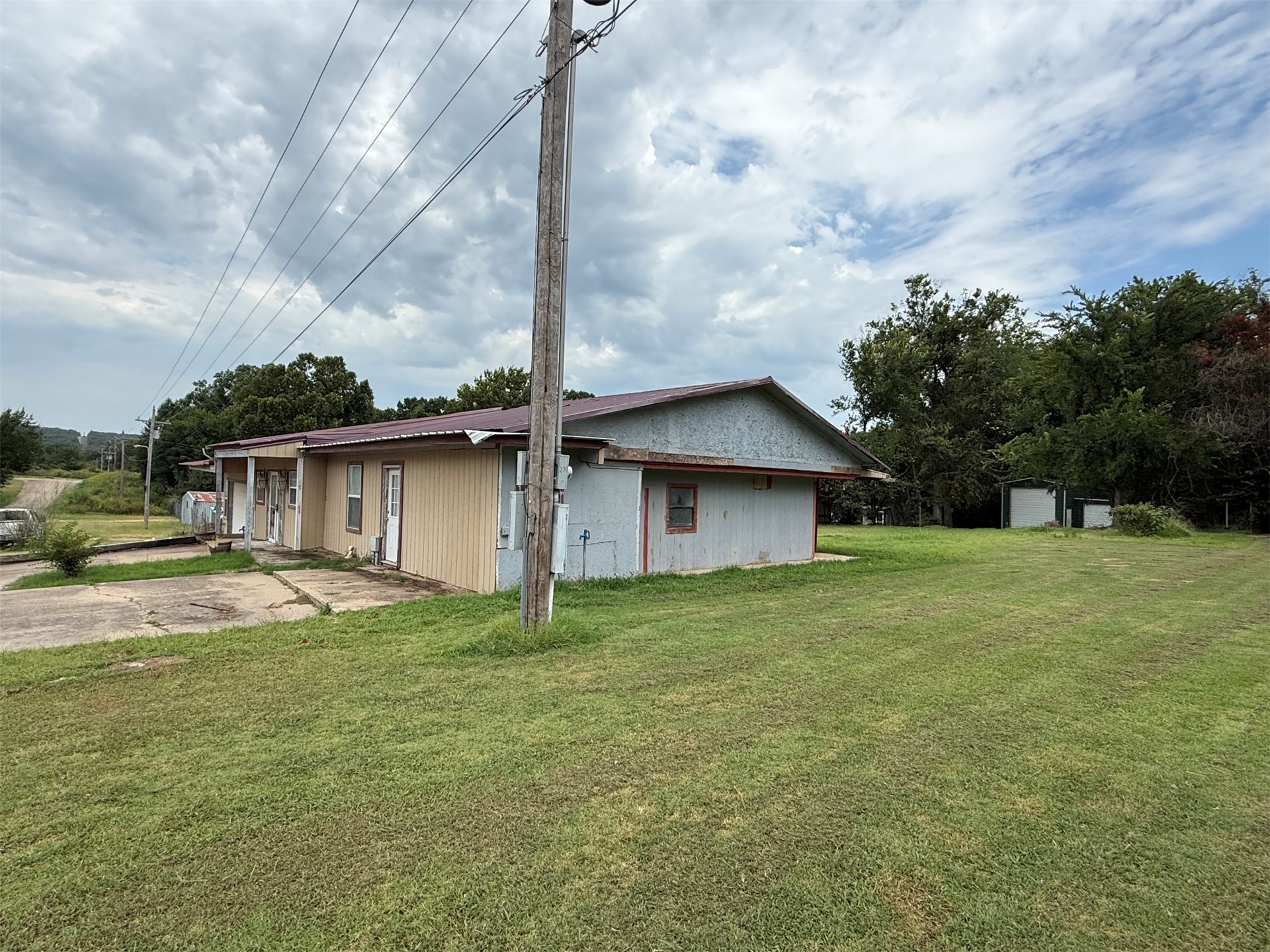 417705 E 1210 Road Eufaula OK 74432