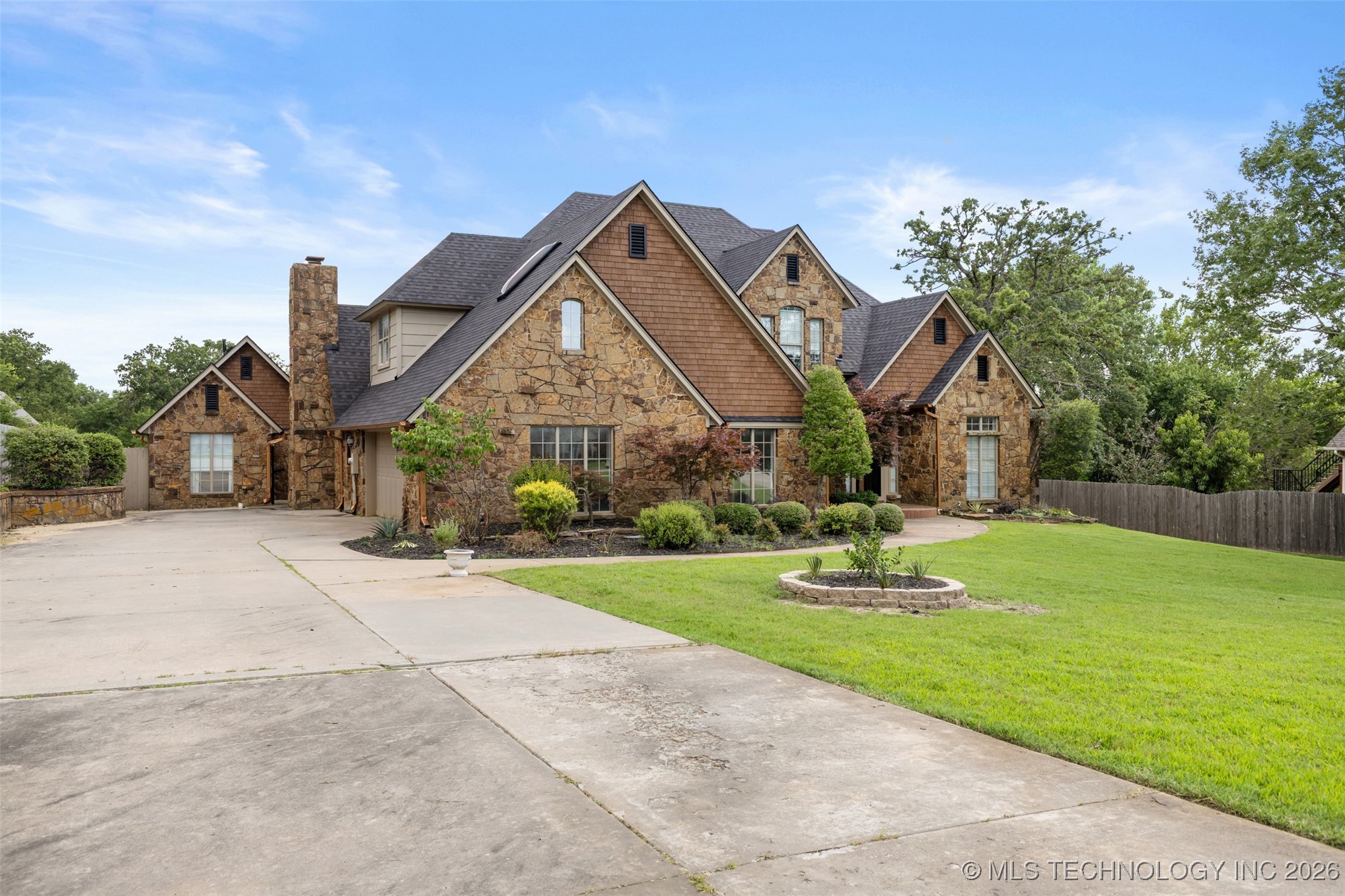 1505 Augusta Ada OK 74820