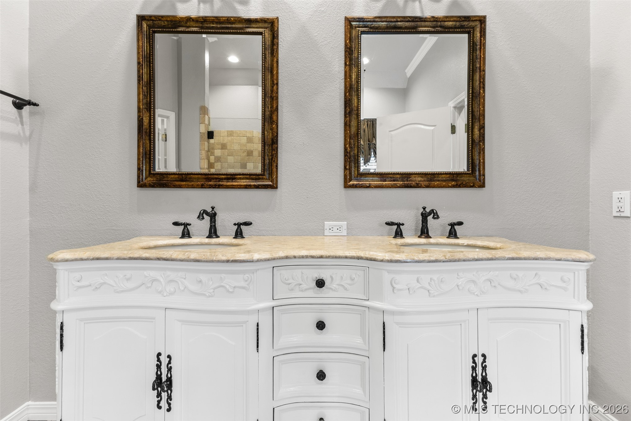 1505 Augusta Ada OK 74820