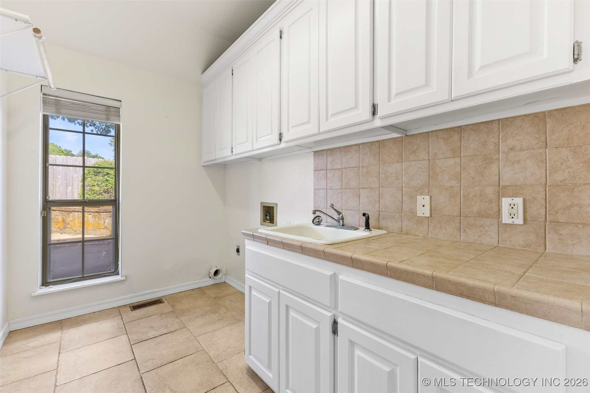 1505 Augusta Ada OK 74820