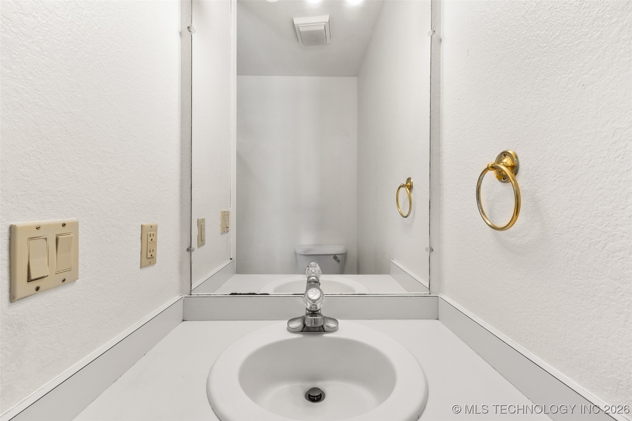 1505 Augusta Ada OK 74820