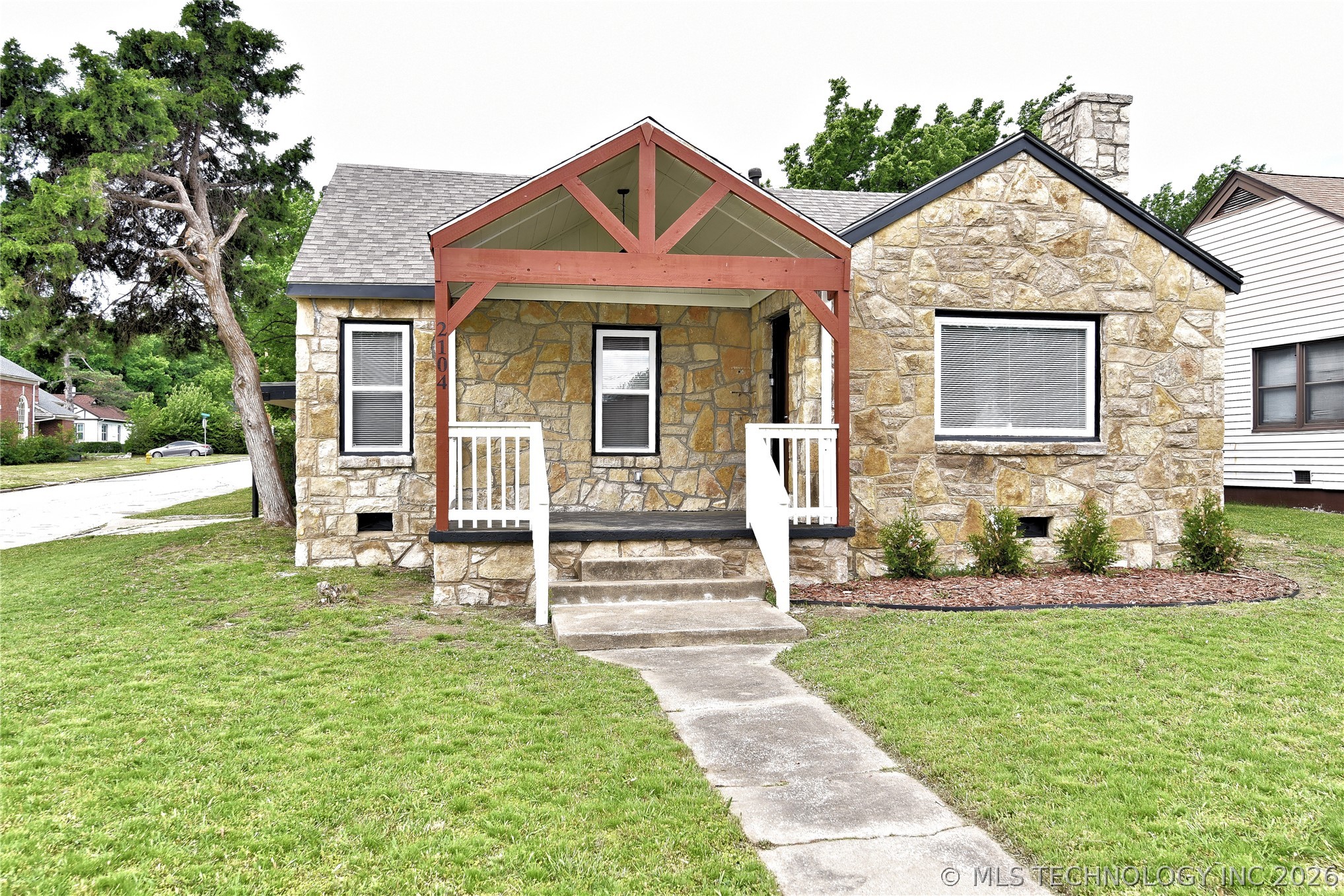 2104 N Boston Place Tulsa OK 74106