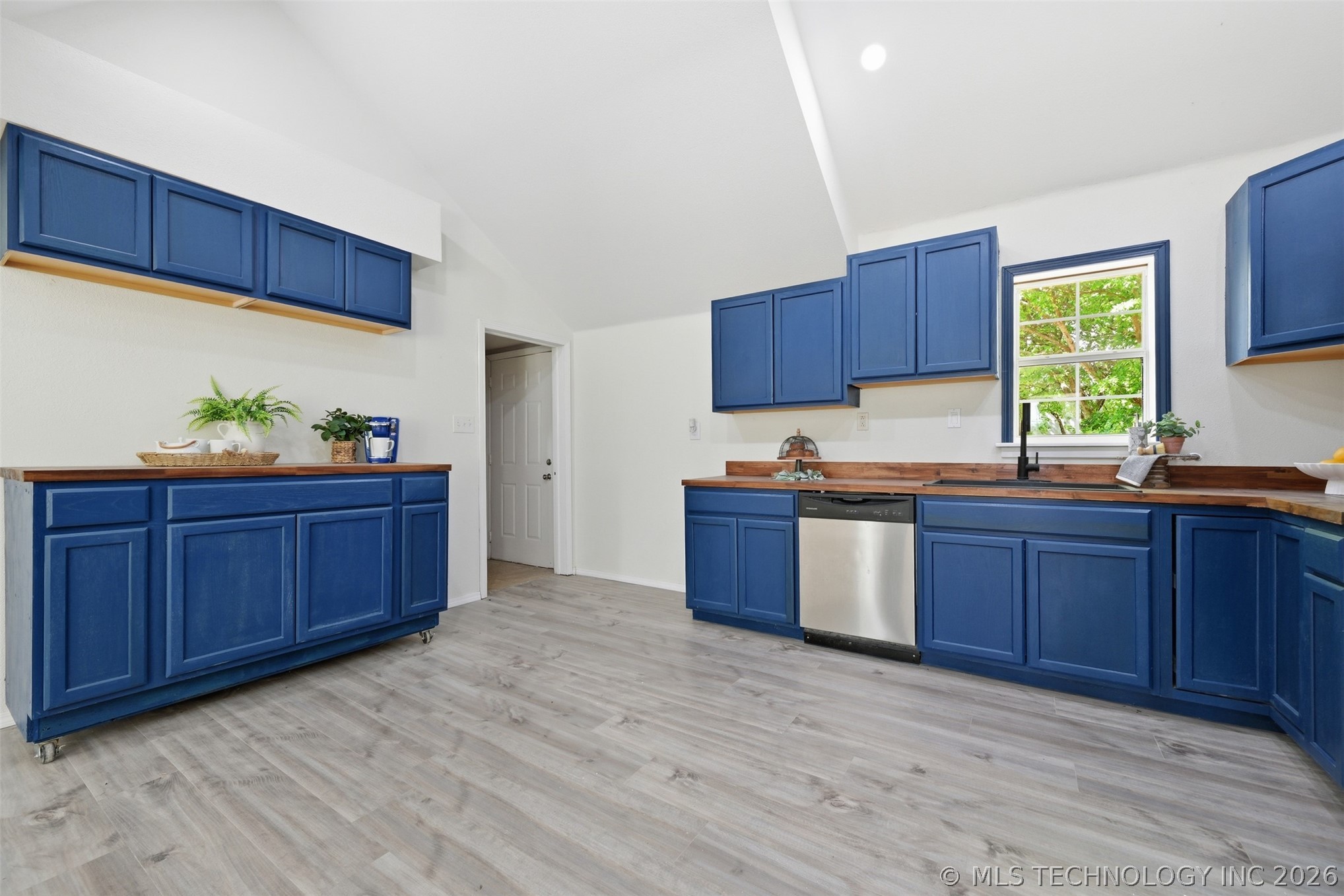 614 E Broadway Sulphur OK 73086