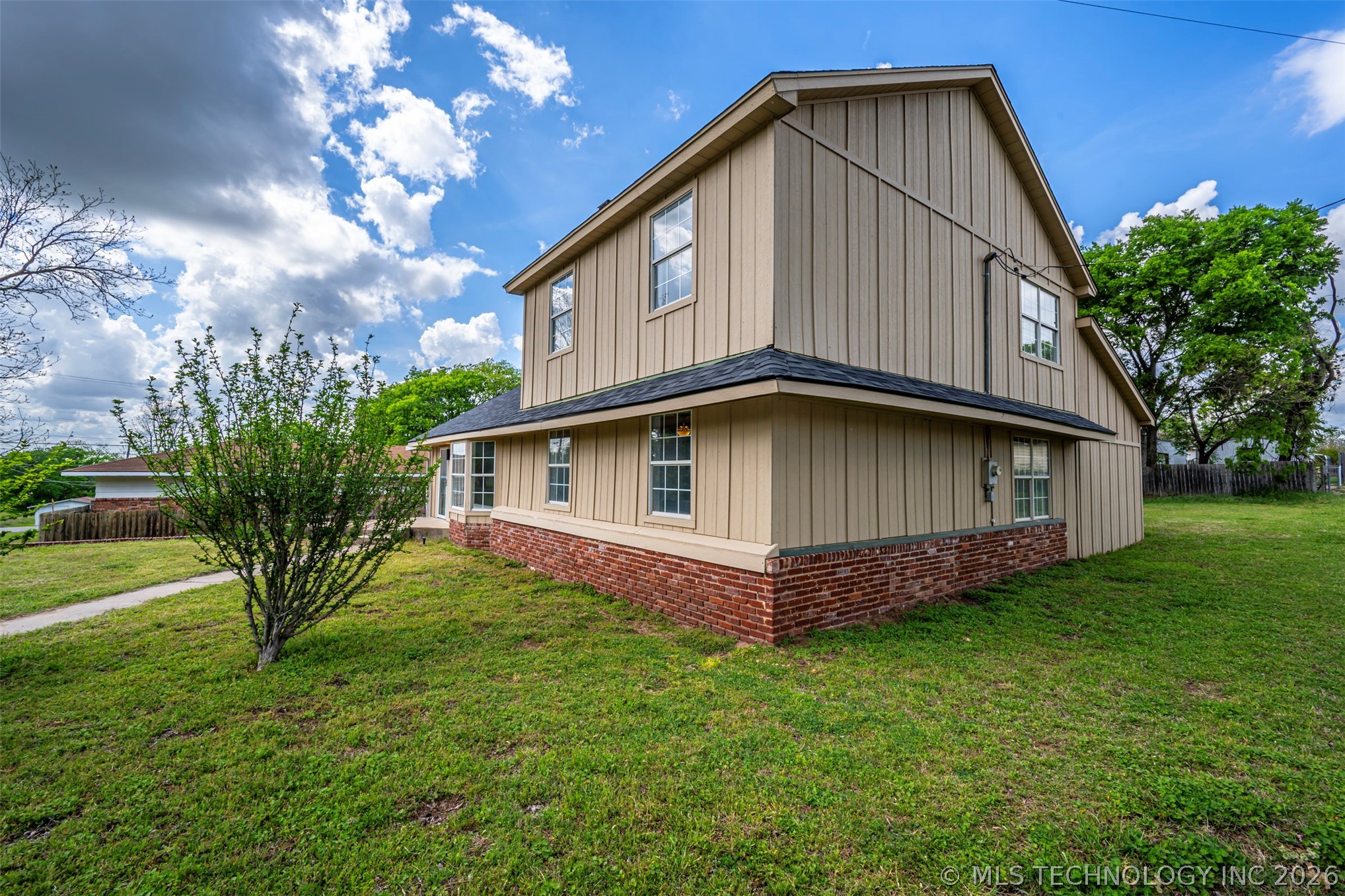 614 E Broadway Sulphur OK 73086